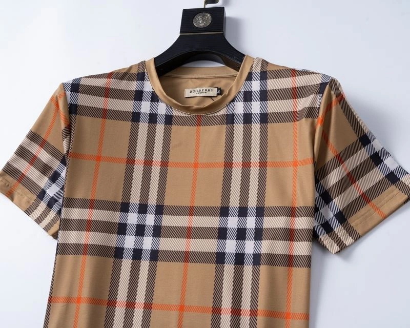 Burberry Short Suits QuickDry 103018