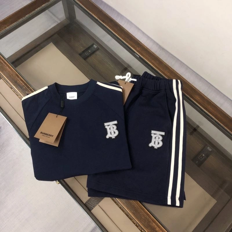 Classic Burberry Short Suits 105362