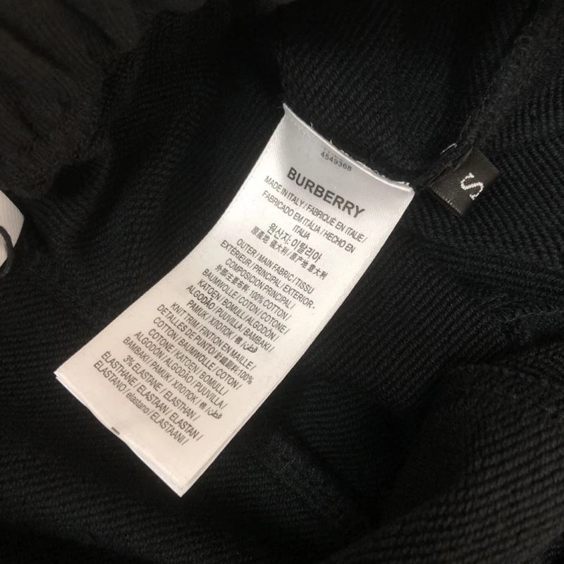 Burberry Short Suits Resilient 105363