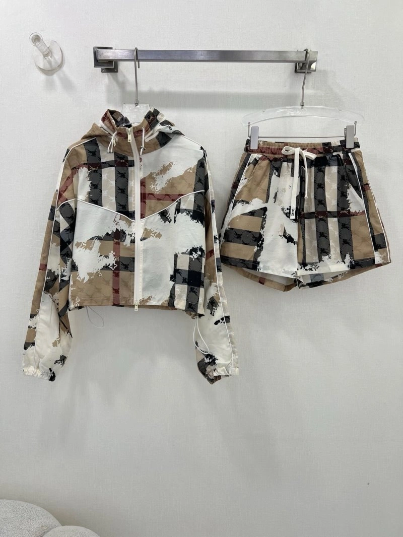 Burberry Short Suits Neat 99298