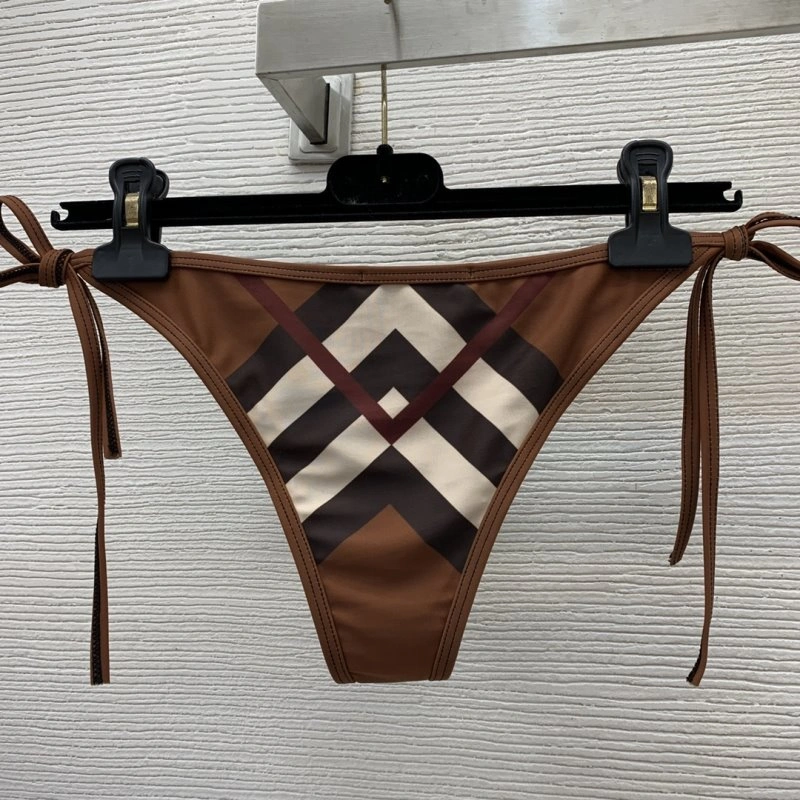 AllSeason Burberry Short Suits 99094
