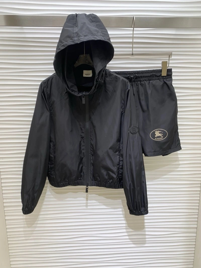 Burberry Short Suits TechFriendly 99247