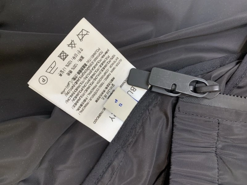 Burberry Short Suits TechFriendly 99247
