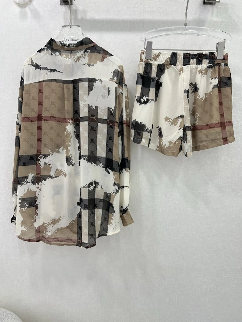 Burberry Short Suits Modern 99241