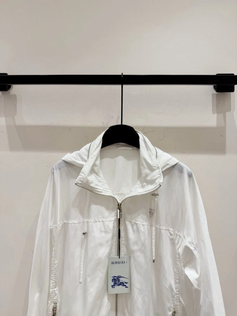 NewStyle Burberry Short Suits 99239