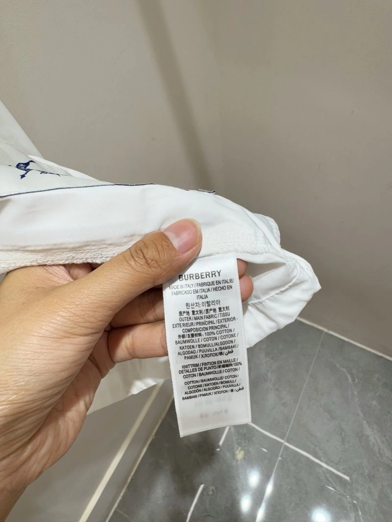 NewStyle Burberry Short Suits 99239