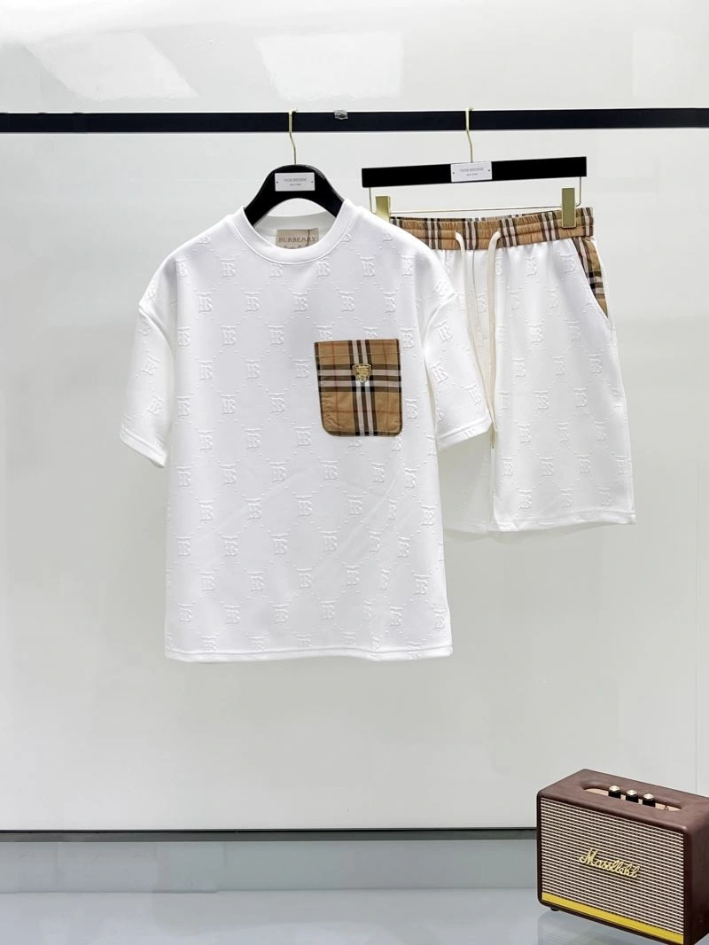 Supportive Burberry Short Suits 100128