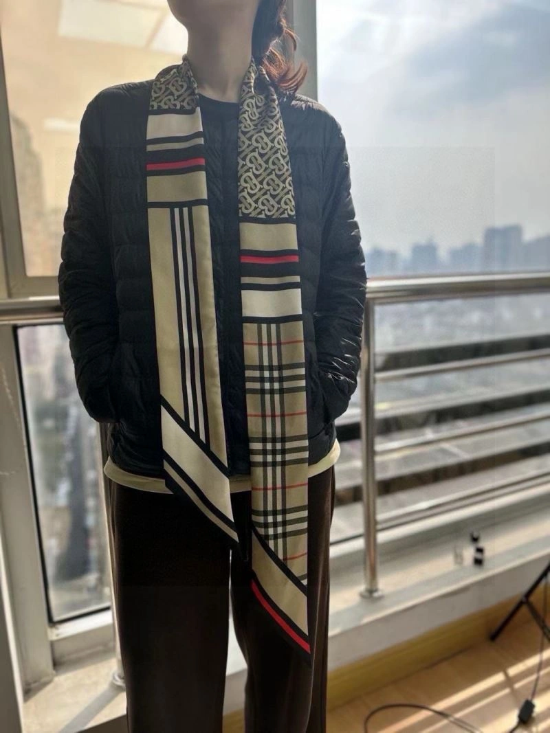 DailyWear Burberry Silk 272460