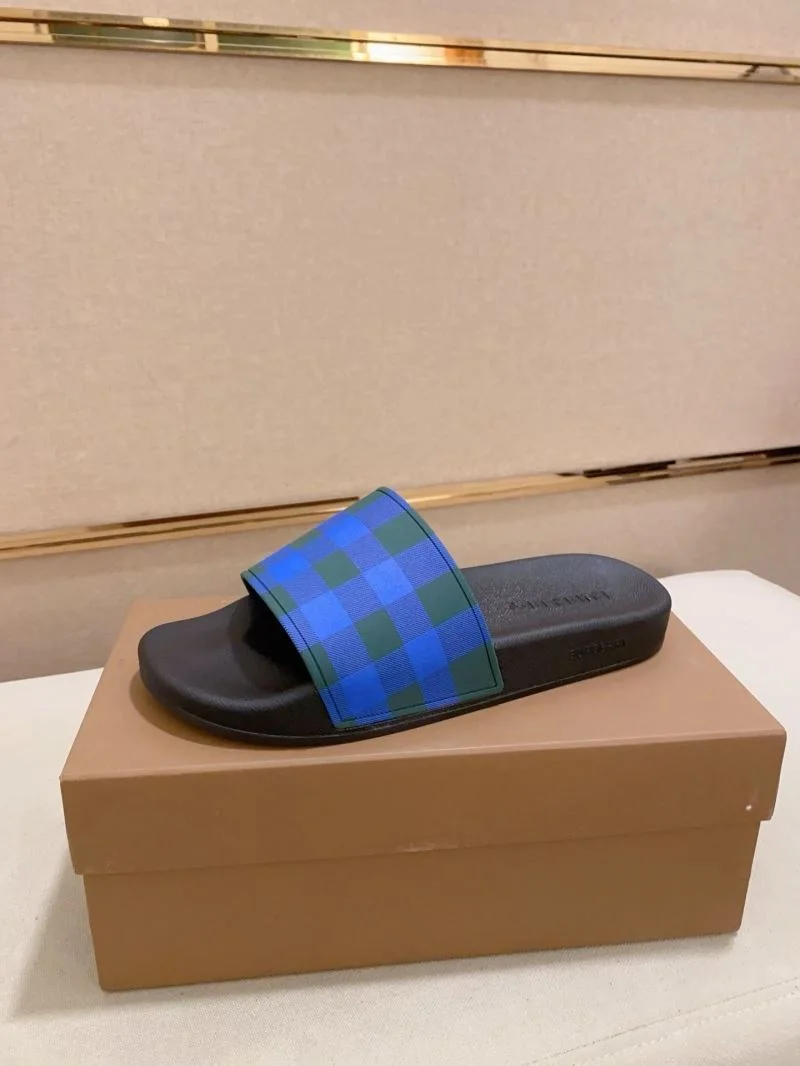 Burberry Slippers Supportive 17128