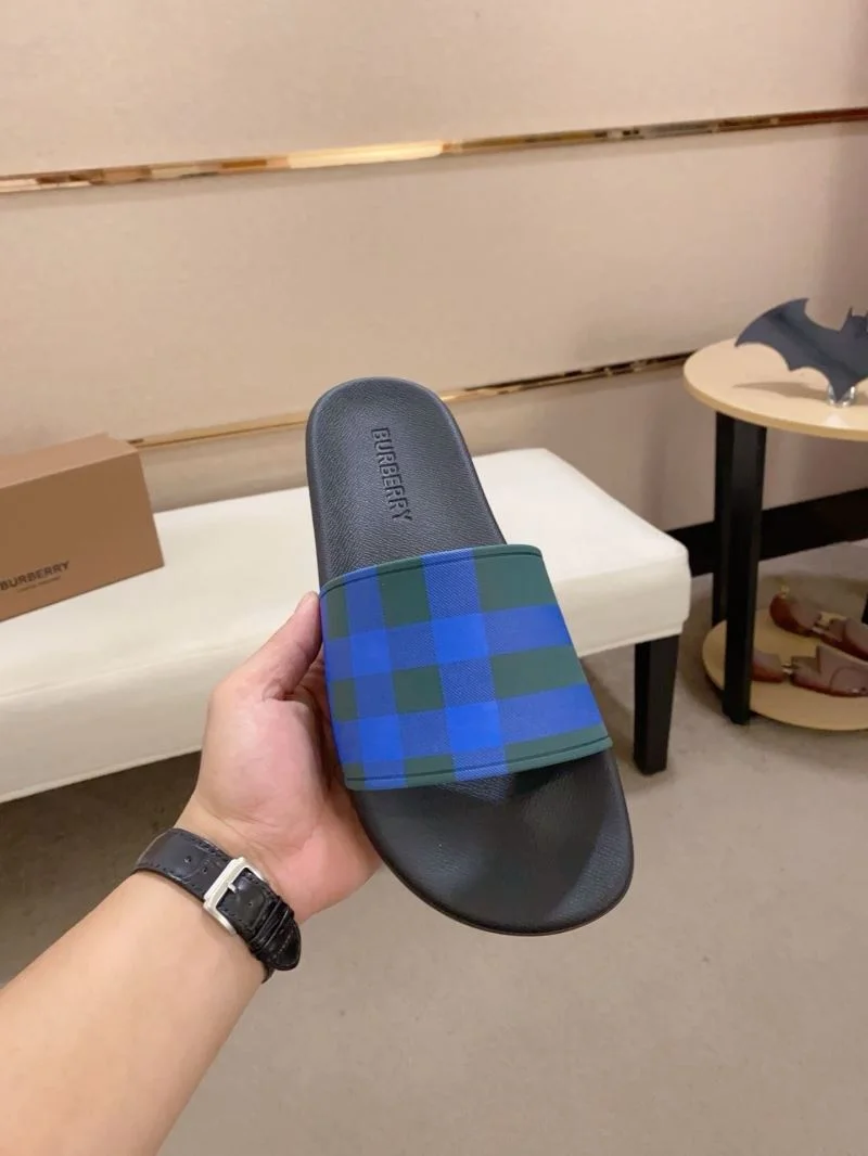 Burberry Slippers Supportive 17128