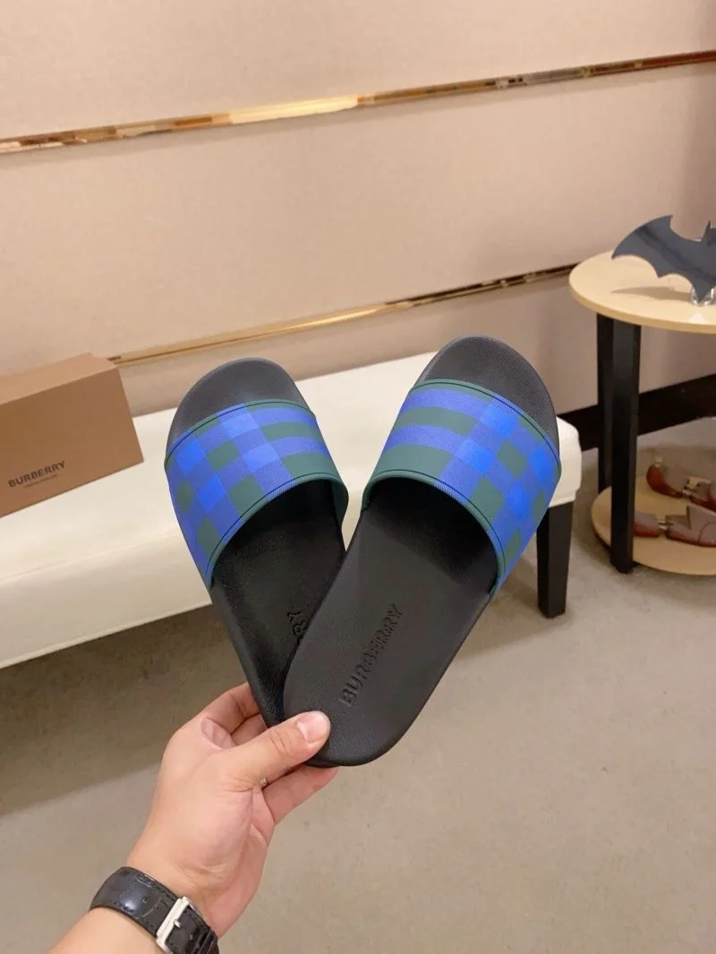 Burberry Slippers Supportive 17128