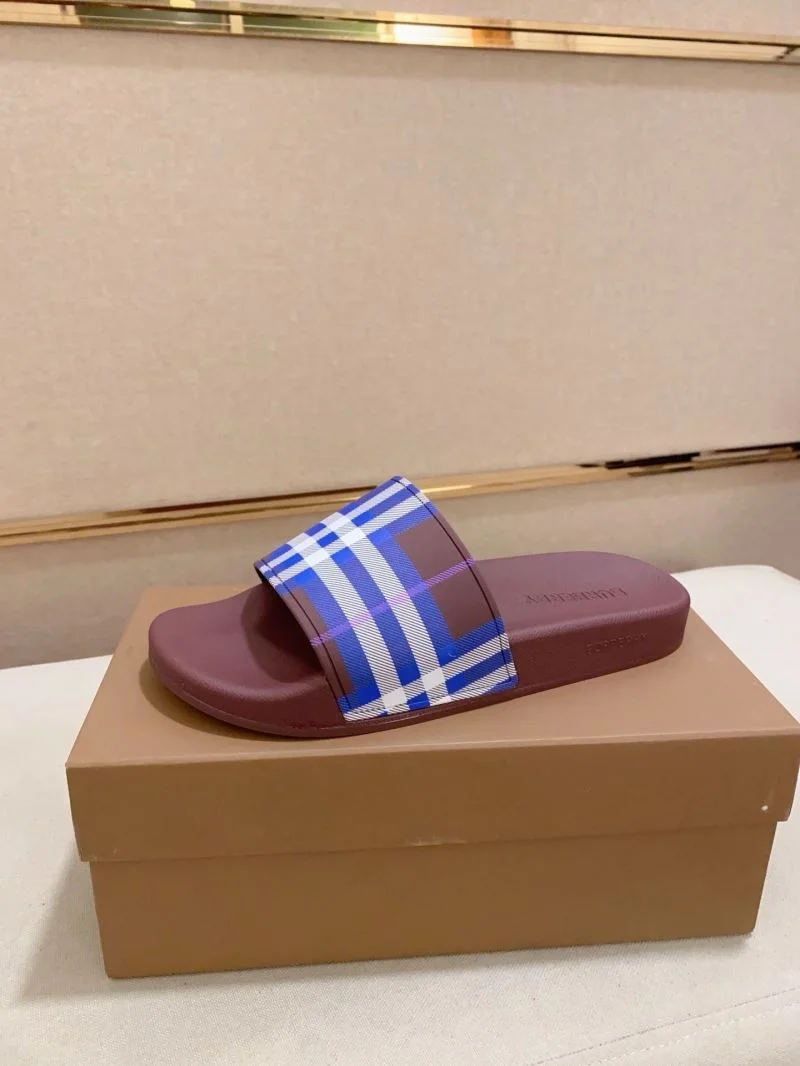 TimelessDesign Burberry Slippers 17208