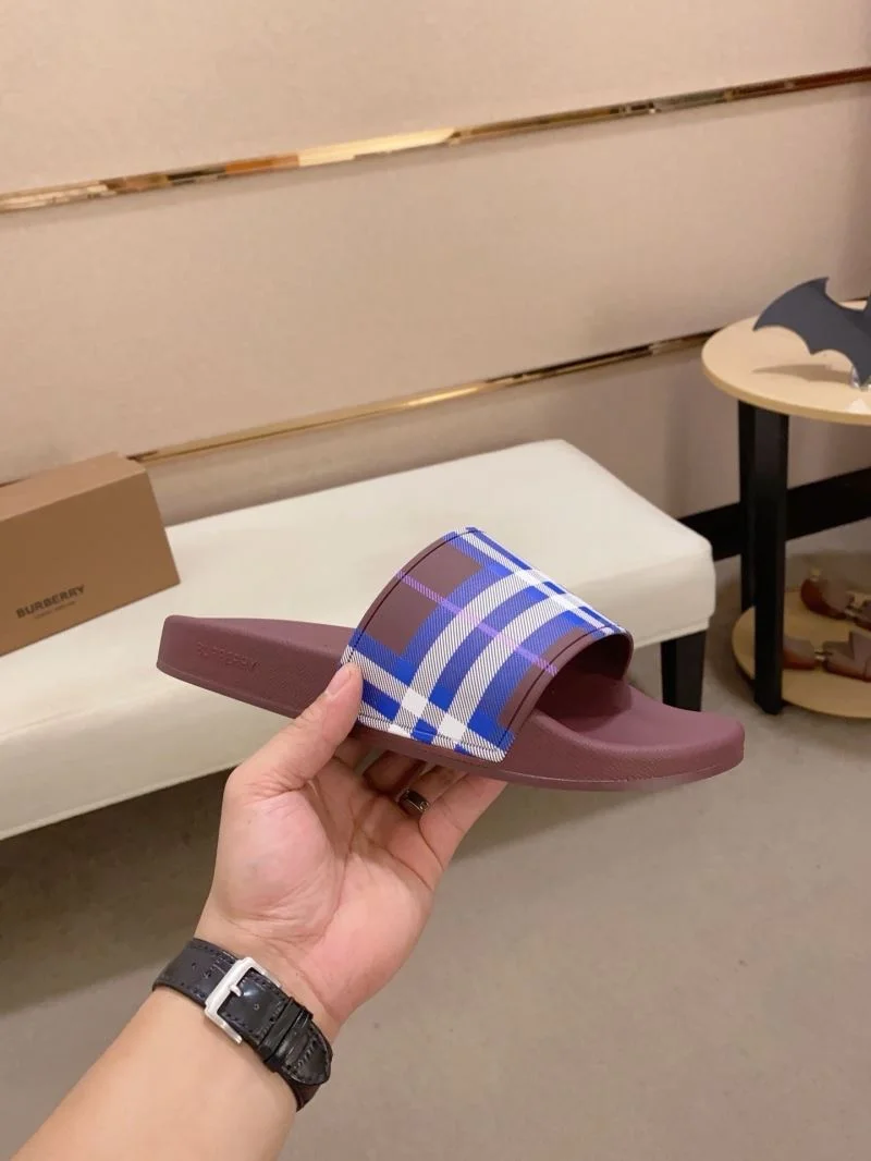 TimelessDesign Burberry Slippers 17208