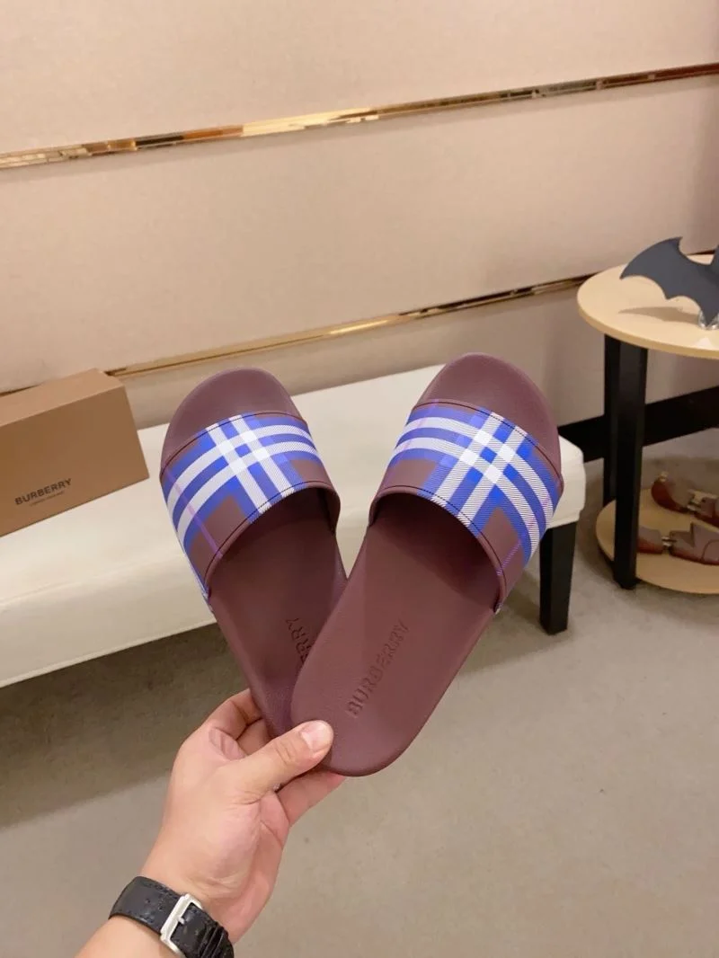 TimelessDesign Burberry Slippers 17208