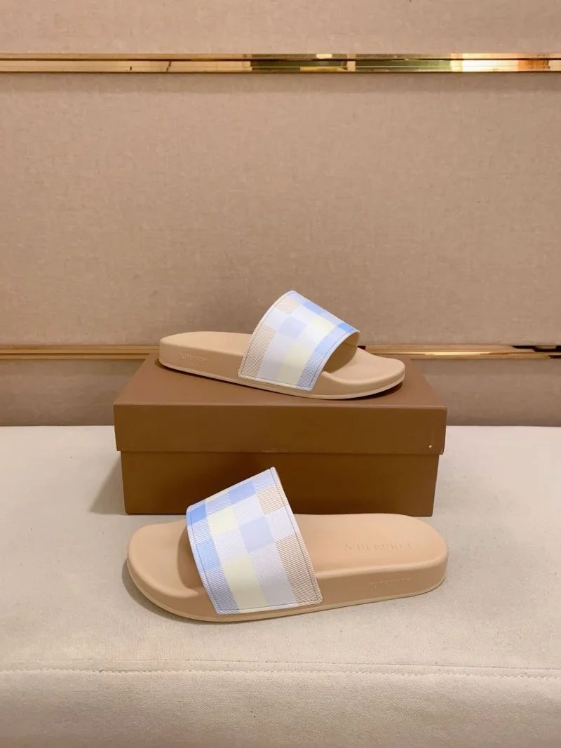 Burberry Slippers AllSeason 17136