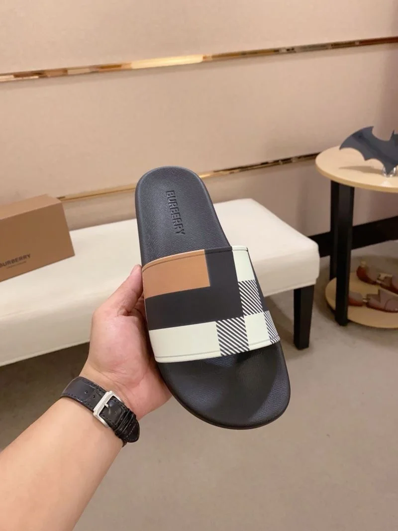 Burberry Slippers UrbanStyle 17129
