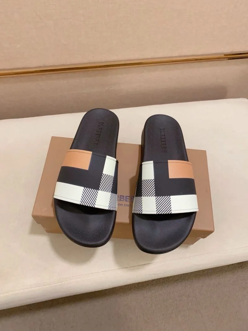 Burberry Slippers UrbanStyle 17129
