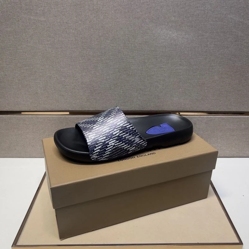 Practical Burberry Slippers 17112
