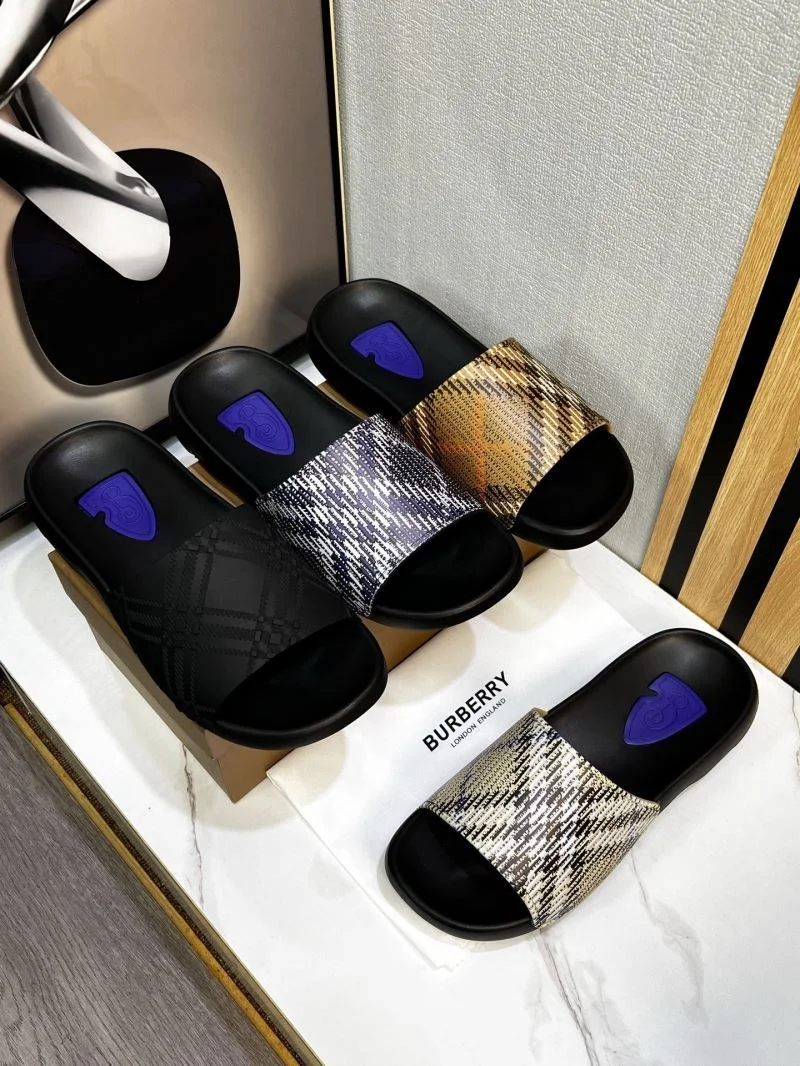 Timeless Burberry Slippers 17130