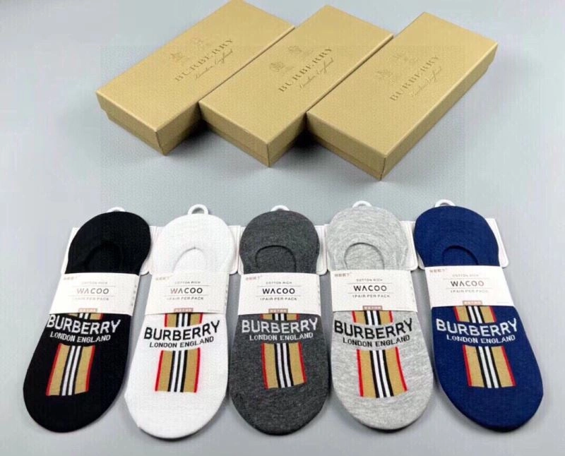 Burberry Socks MultiPurpose 274019