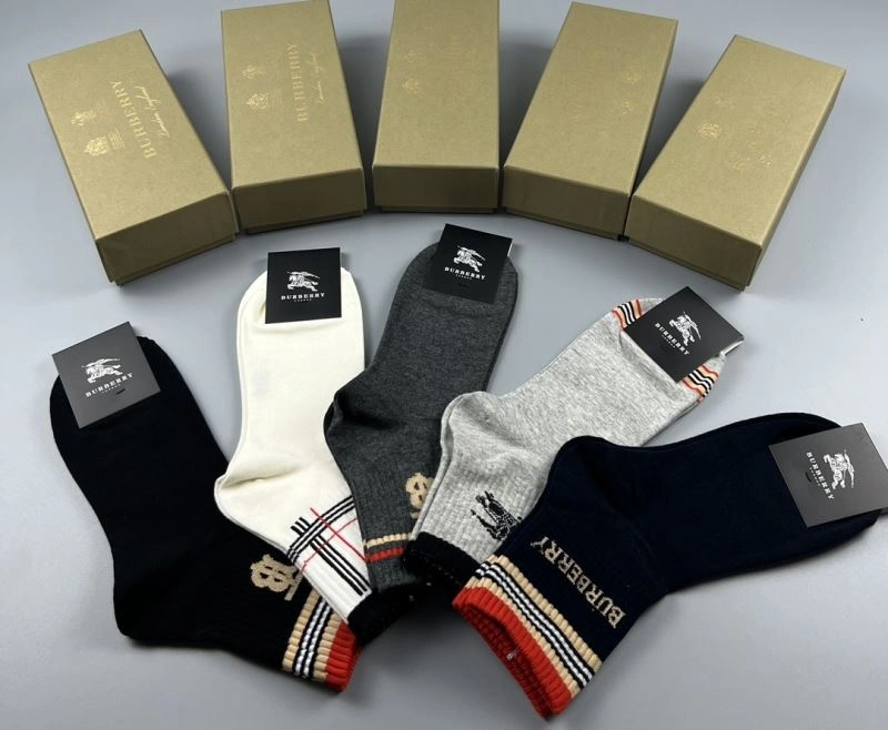 Versatile Burberry Socks 274686