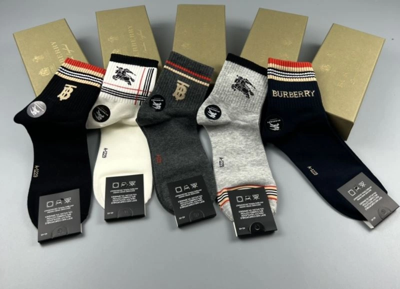 Versatile Burberry Socks 274686