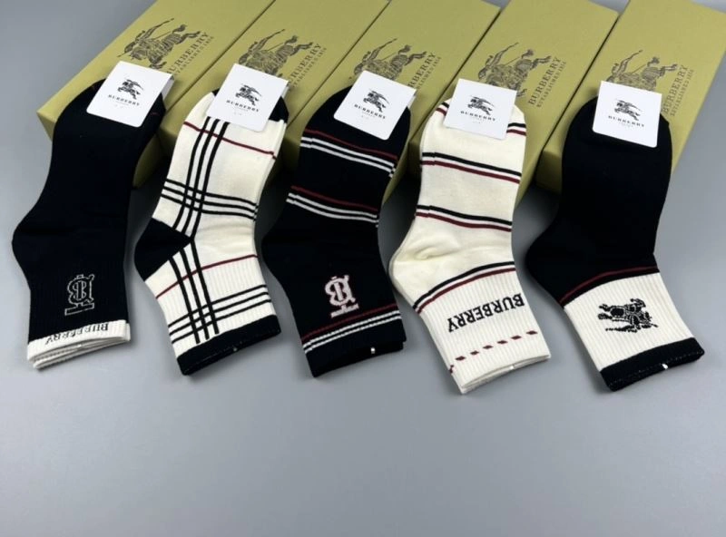 ComfortFit Burberry Socks 274682