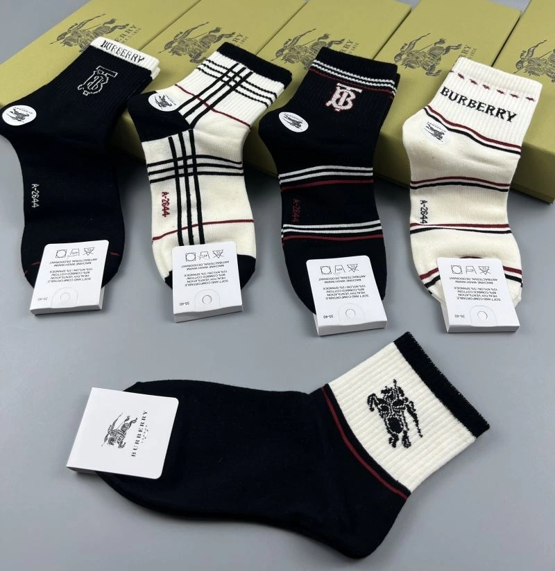 ComfortFit Burberry Socks 274682