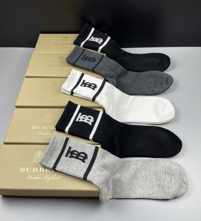 Trendsetting Burberry Socks 274348