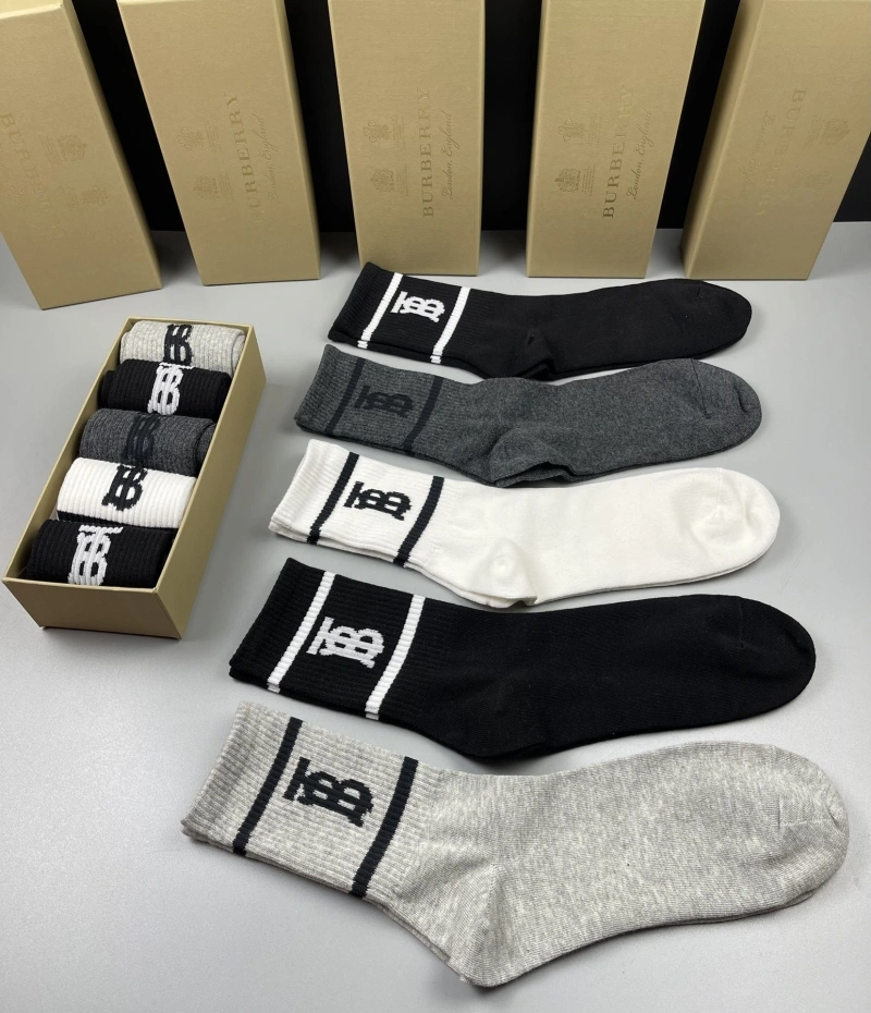 Trendsetting Burberry Socks 274348