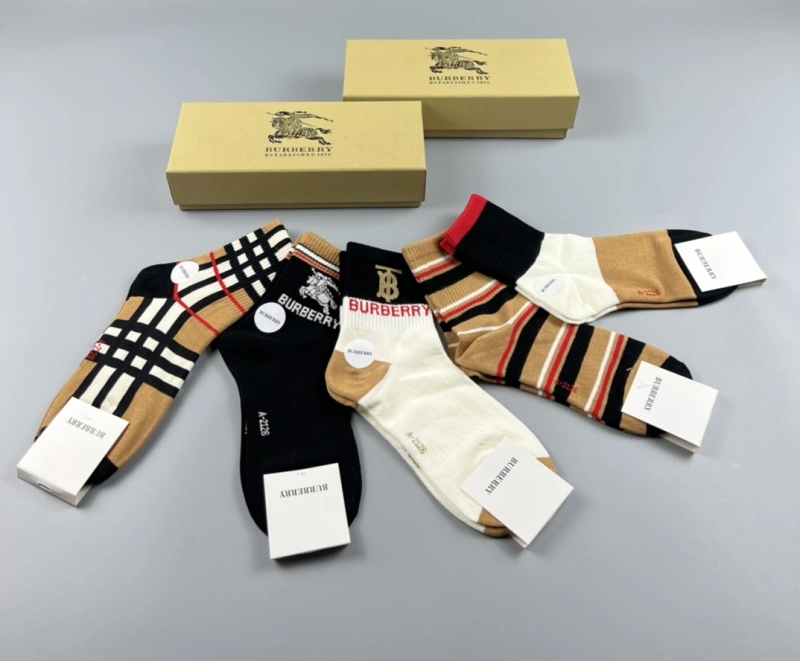 Burberry Socks Unisex 274333