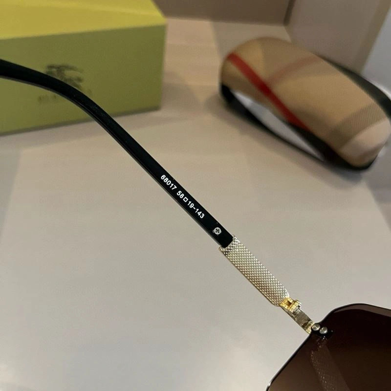 ZipUp Burberry Sunglasses 277185