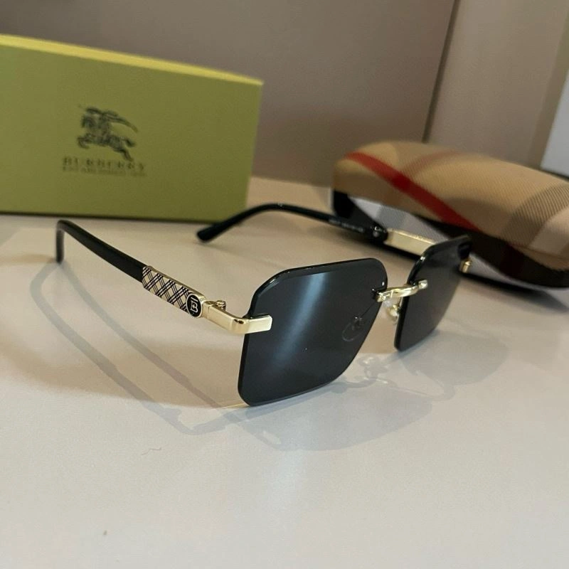 Burberry Sunglasses Elegant 277177