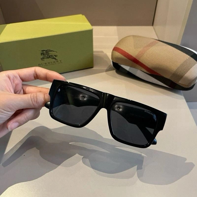 Burberry Sunglasses Effortless 277183