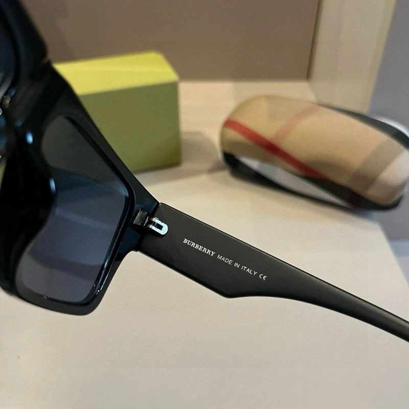 Burberry Sunglasses Effortless 277183