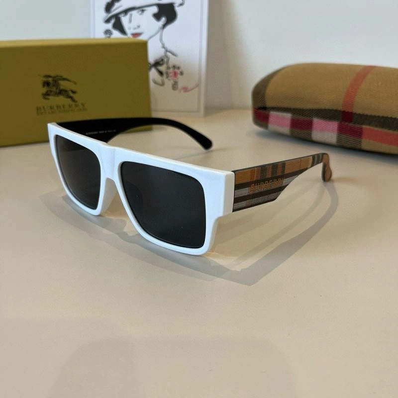 UrbanChic Burberry Sunglasses 277191