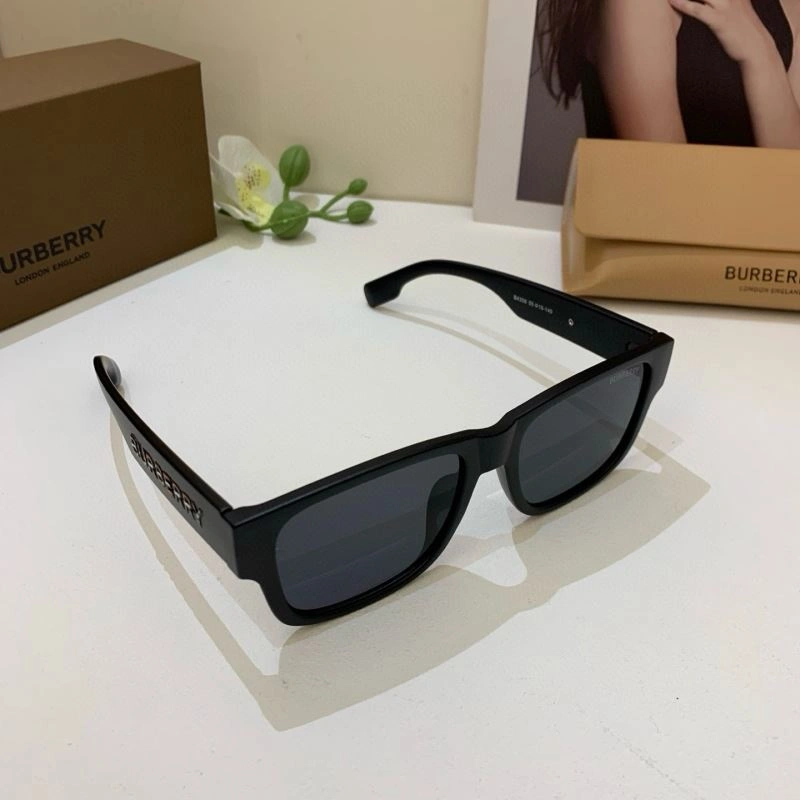 Burberry Sunglasses Minimalist 277184