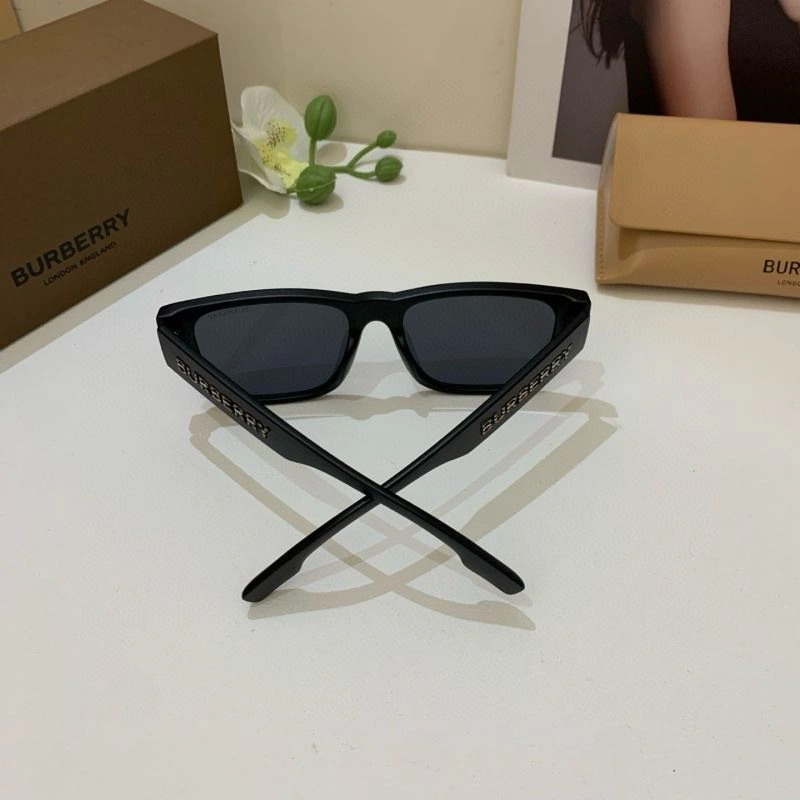 Burberry Sunglasses Minimalist 277184