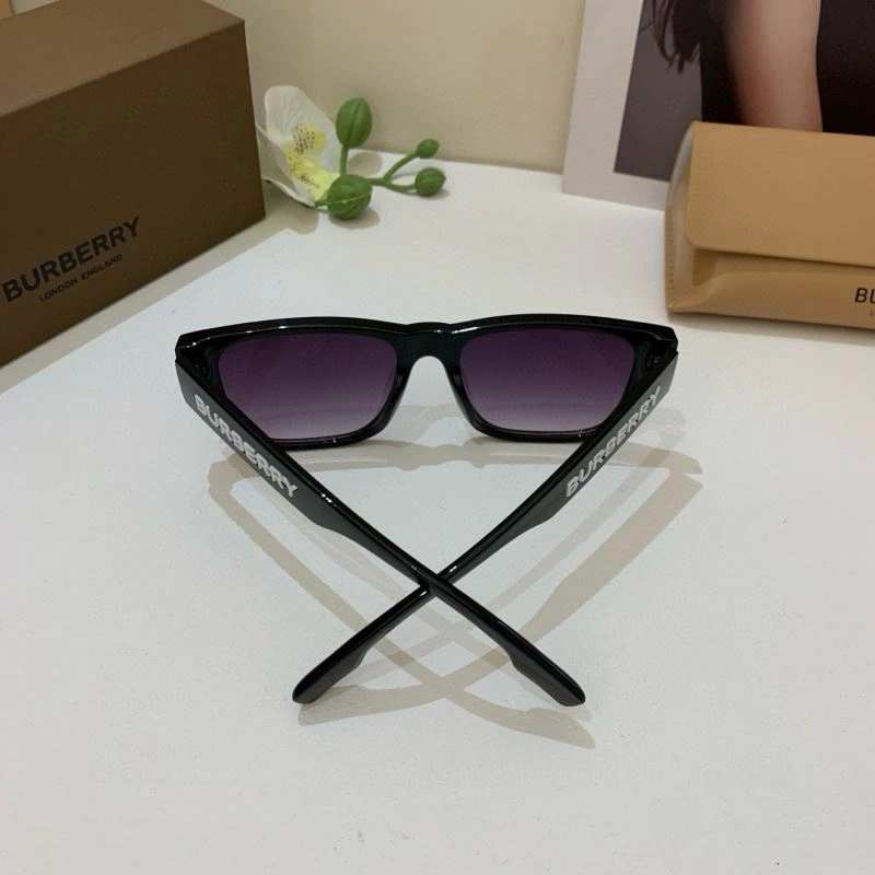 Burberry Sunglasses Refined 277187