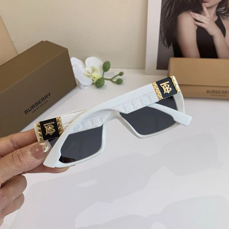 Burberry Sunglasses MoistureWicking 277171