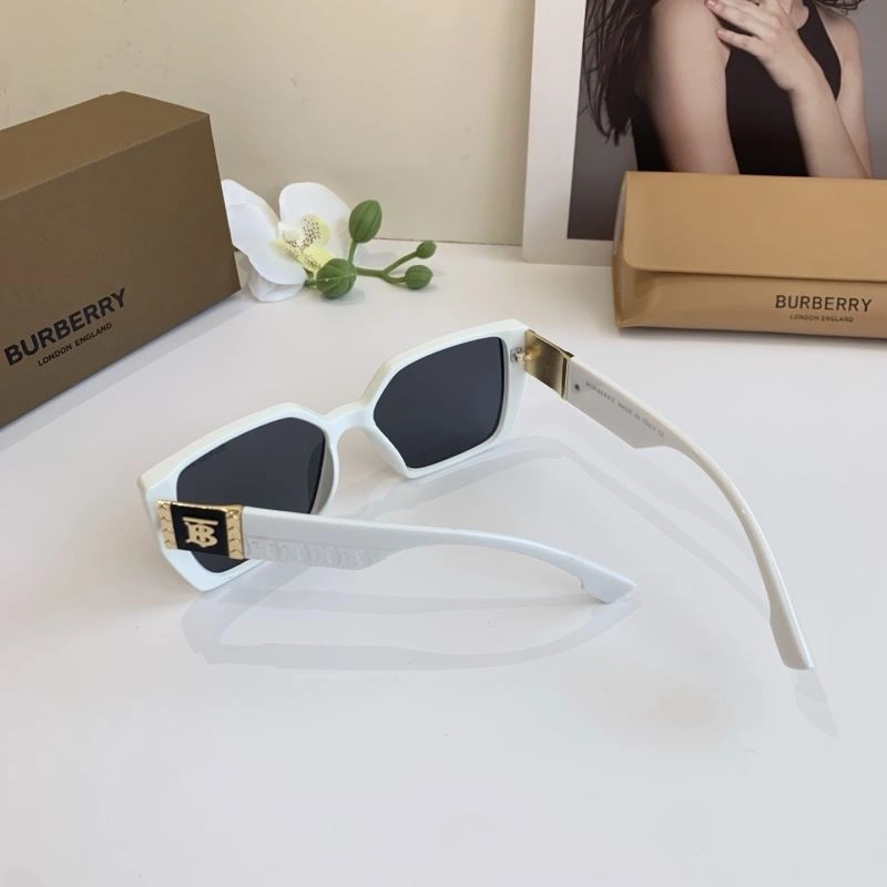 Burberry Sunglasses MoistureWicking 277171