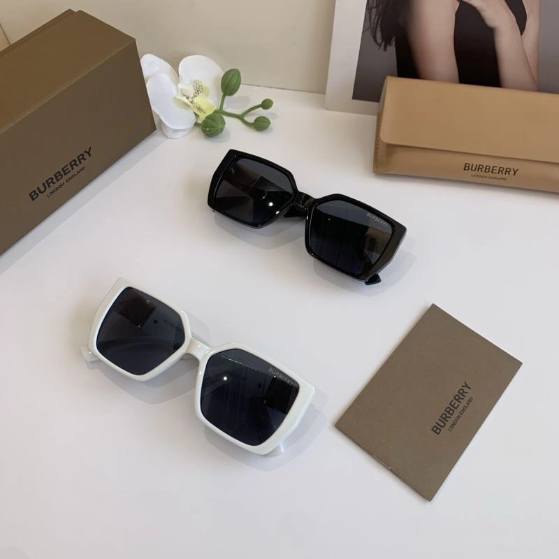 Burberry Sunglasses MoistureWicking 277171