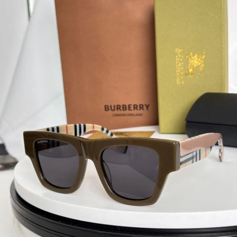 Burberry Sunglasses Functional 277195