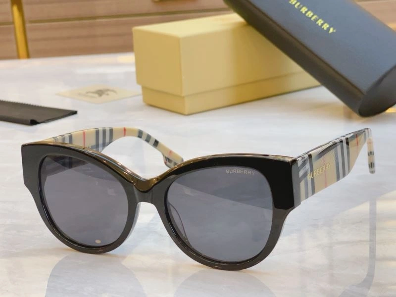 Burberry Sunglasses Minimalist 277194