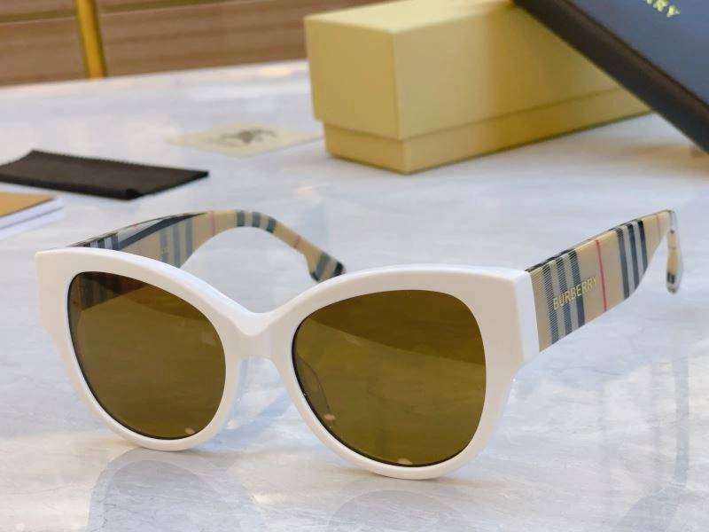 Burberry Sunglasses Minimalist 277194