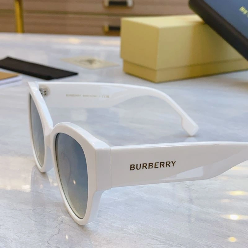Burberry Sunglasses Minimalist 277194