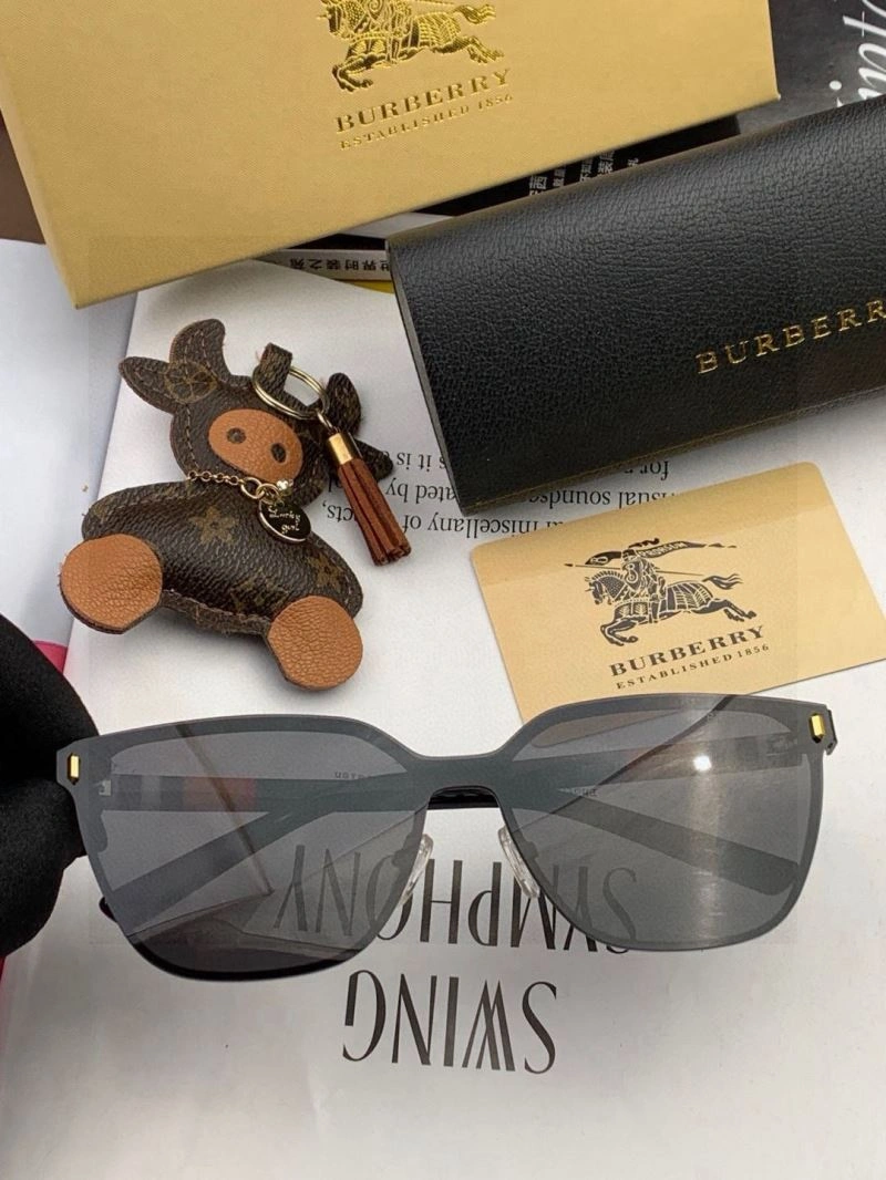 Burberry Sunglasses Cozy 277172