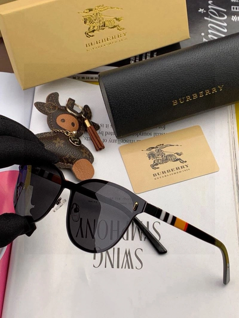 Burberry Sunglasses Cozy 277172