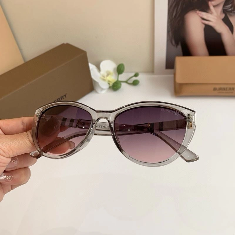 Burberry Sunglasses Youthful 277163