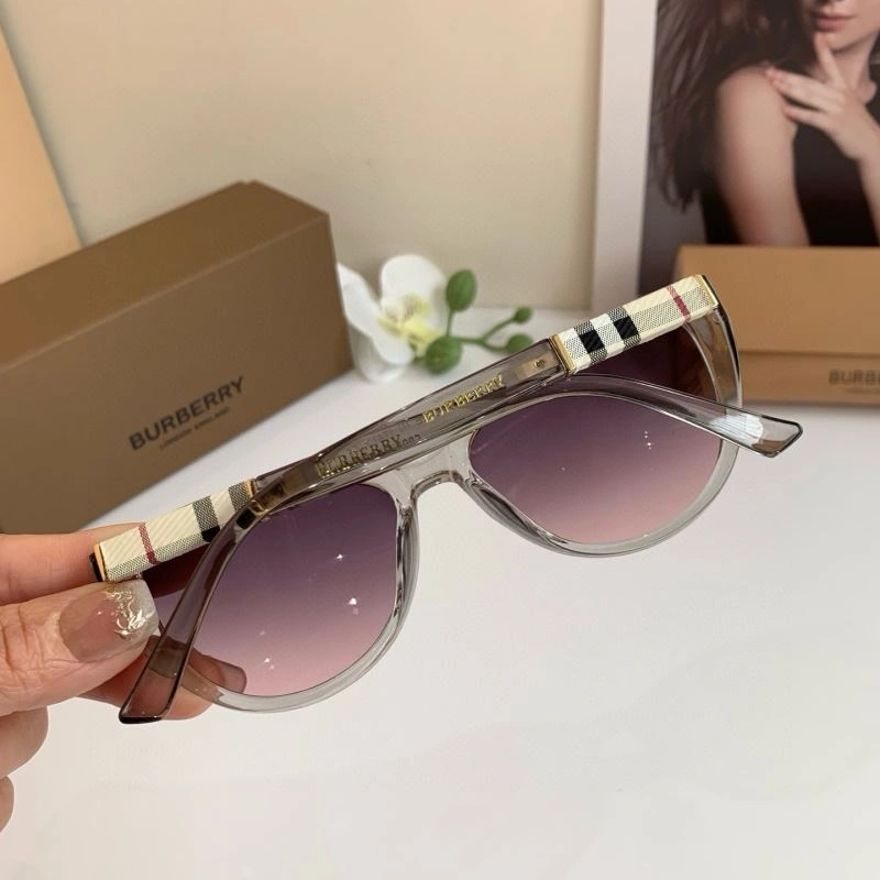 Burberry Sunglasses Youthful 277163